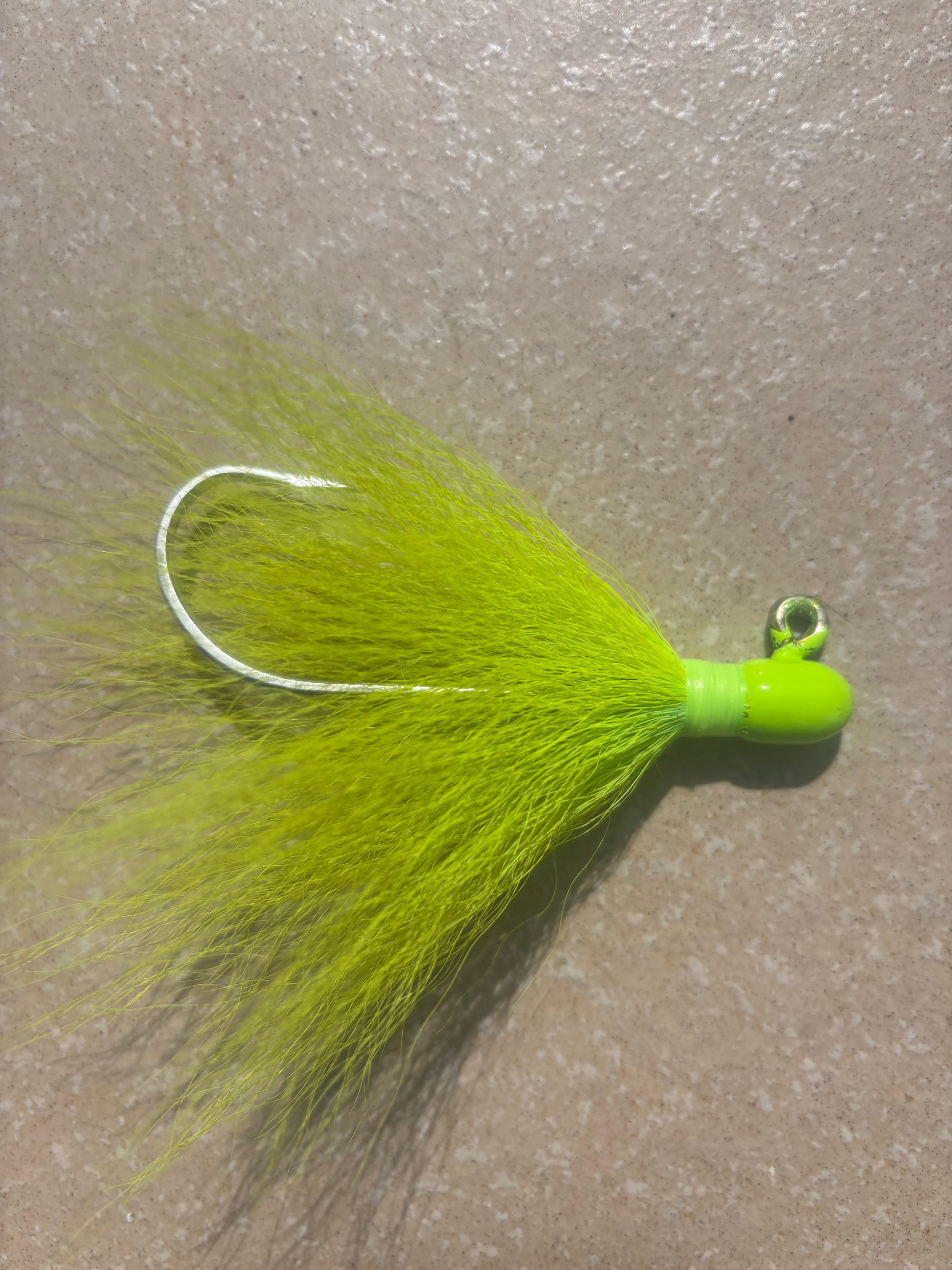 1/2oz 8/0 mustad bucktail
